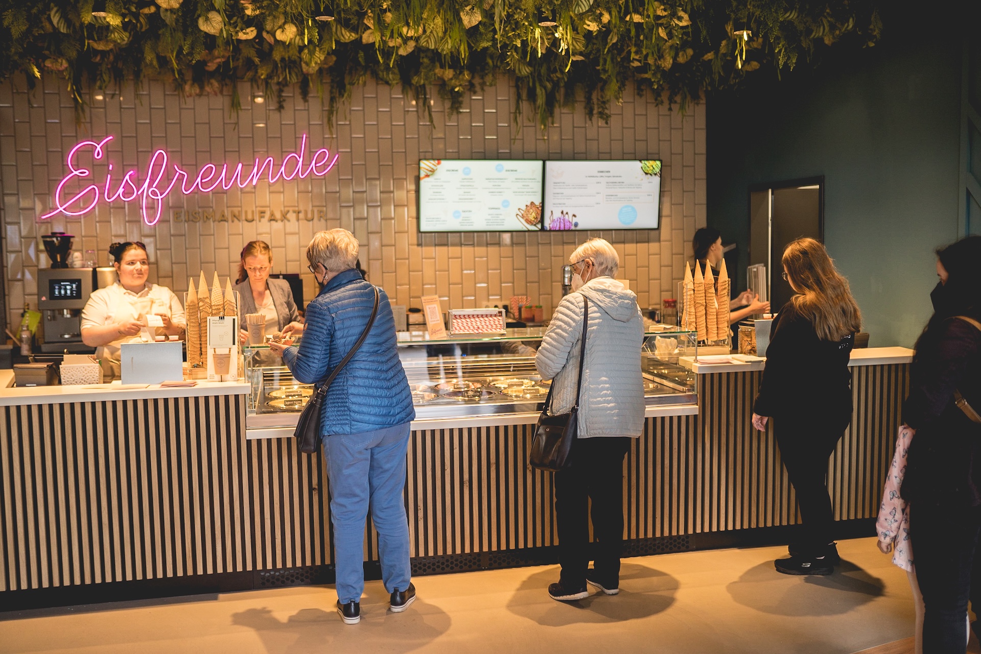 Innenansicht der Eisdiele in Alsdorf